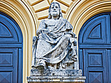  Foto Sehenswürdigkeit  München Statue des Gelehrten Aristoteles
