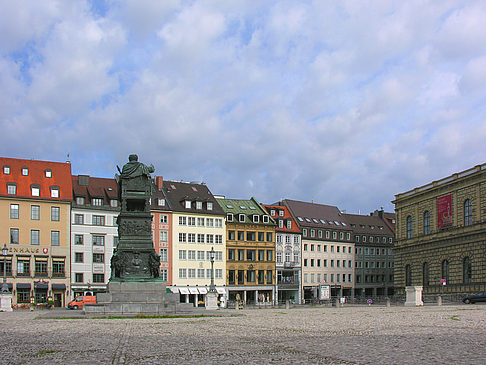 Fotos Max Joseph Platz | München