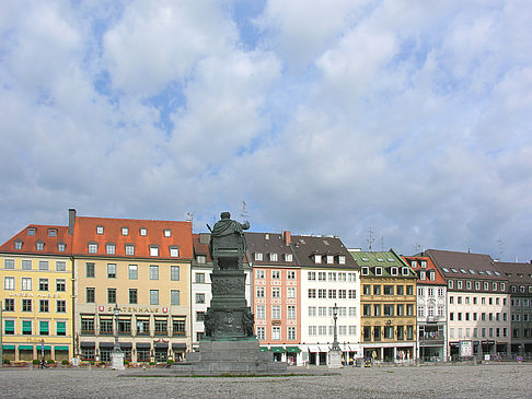 Max Joseph Platz - Bayern (München)