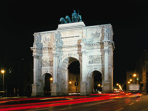 Siegestor Ansicht Reiseführer  in München 