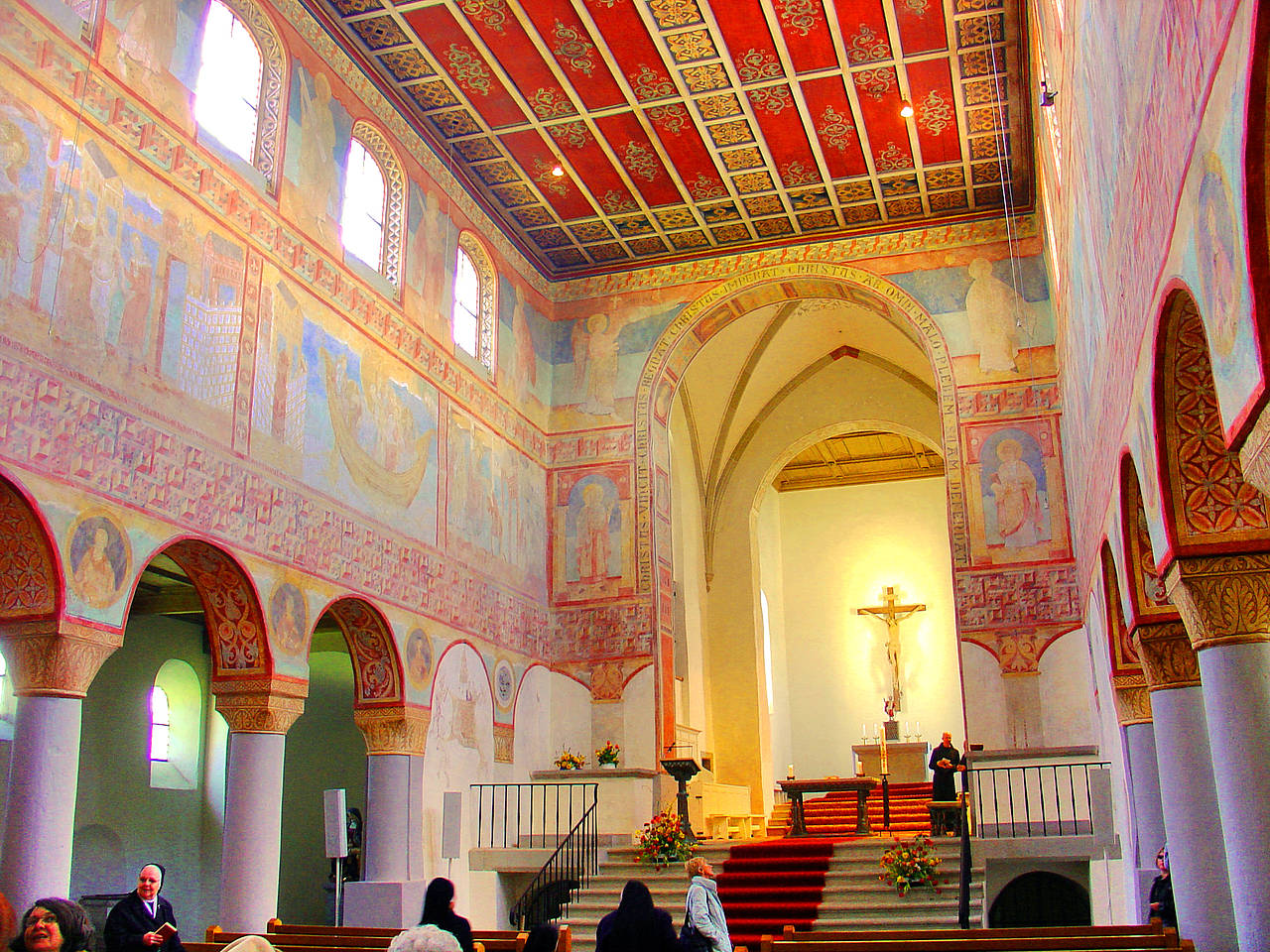 Kirche St. Georgen Fotos